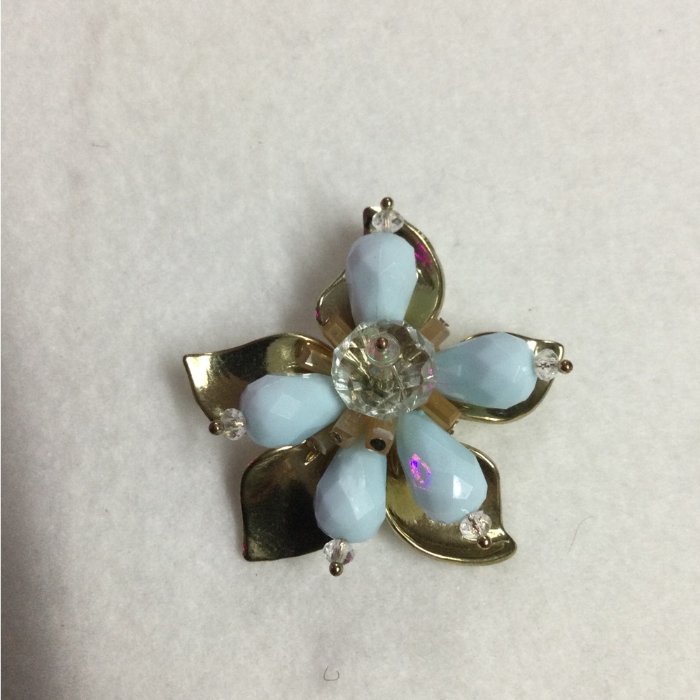Necklace Pendant. Flower design